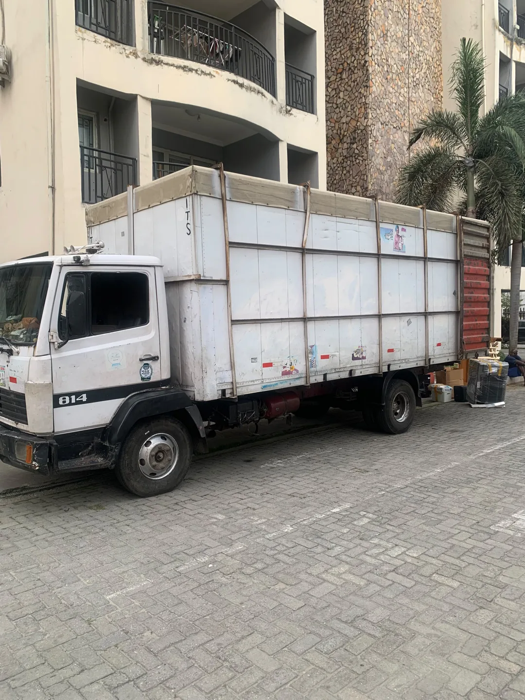 What affects the cost of moving in Lagos?